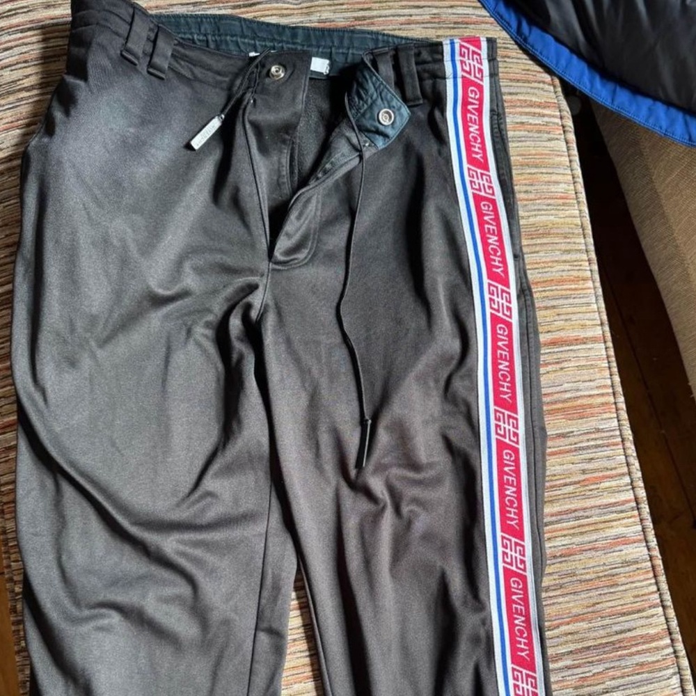 4g Givenchy Track Suit - image 4